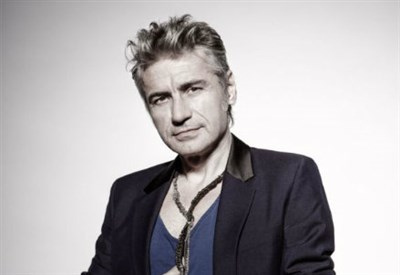 ligabue_nuova_R439_thumb400x275.jpg