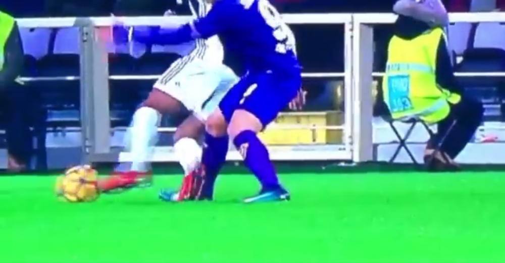 Fallo-Simeone-su-Alex-Sandro.png