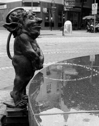 MonumentiDivertenti1.jpg