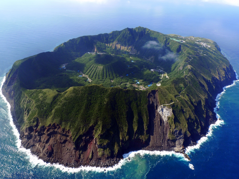 Aogashima.jpeg