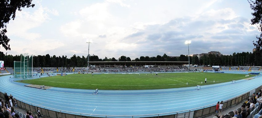 Stadio_Nebiolo_Pista_Atletica.jpg