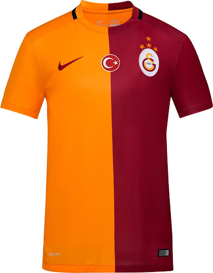 Nike-Galatasaray-15-16-Kit%2B%25282%2529.jpg
