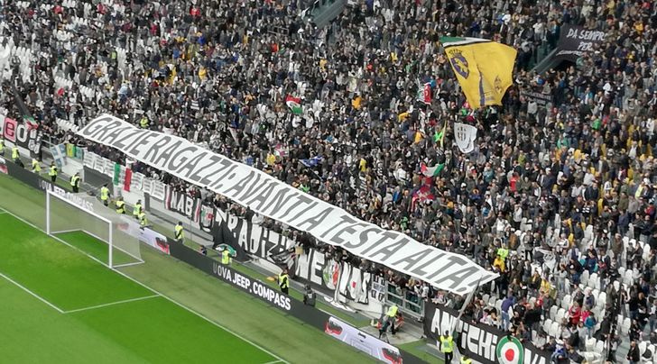 Juventus, i tifosi stanno con Buffon: standing ovation allo Stadium