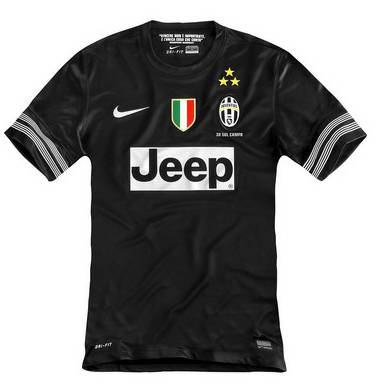 Nuova-maglia-Juventus-away-01.jpg