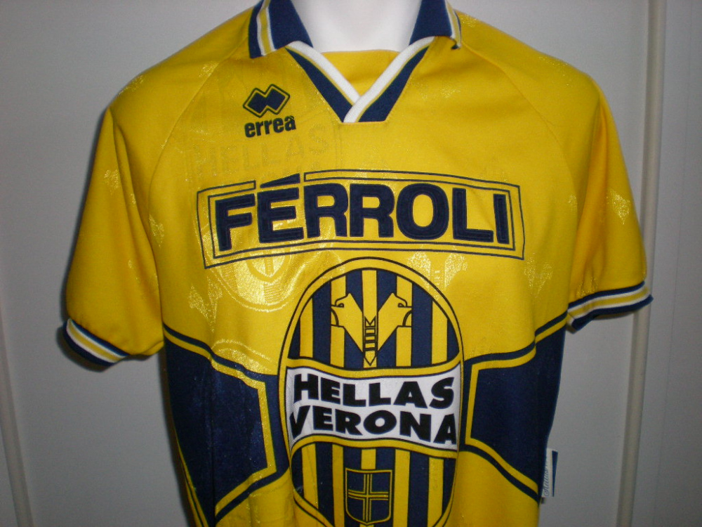 hellas-verona-f.c.-home-football-shirt-1996-1997-s_29032_1.jpg