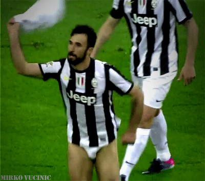 VUCINIC.gif
