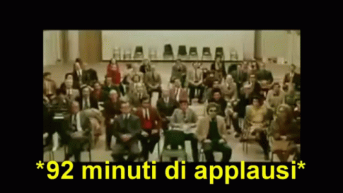 Applausi Applause GIF - Applausi Applause 92Minuti Di Applausi - Discover &  Share GIFs