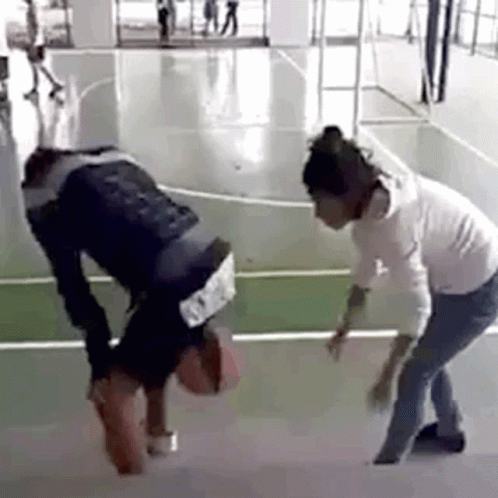 twerk-dribbling.gif