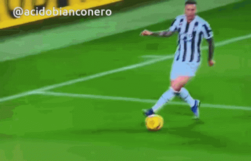 Bernardeschi Federico GIF - Bernardeschi Federico Federico Bernardeschi -  Discover & Share GIFs