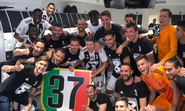 Juve.spogliatoio.scudetto.2018.19.750x45