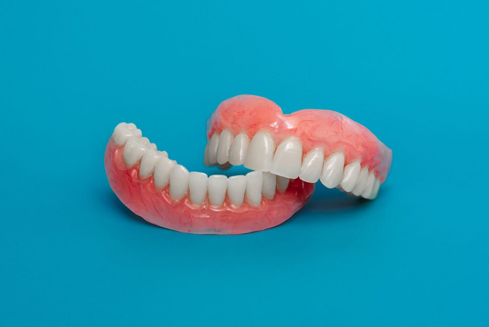Quanto costa una dentiera? - Dental Milano