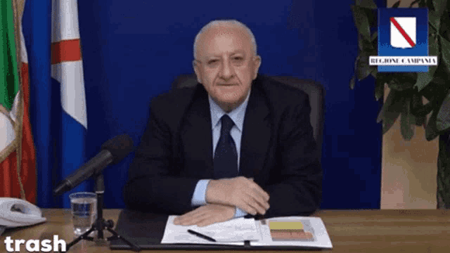 tenor-1.gif