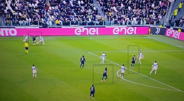 Slide-13-palla-gol-Yildiz-Nico-dentro.jp