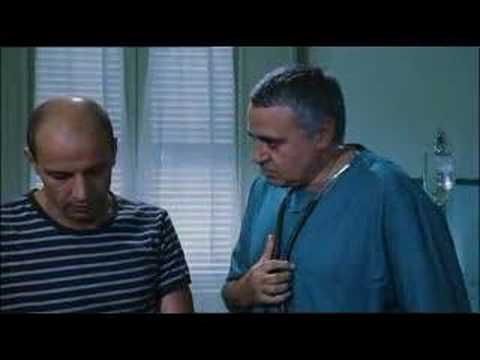 Tre uomini e una gamba - Il Professorone - YouTube