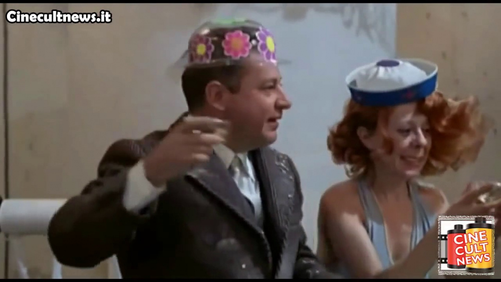 Fantozzi - Veglione di Capodanno - YouTube