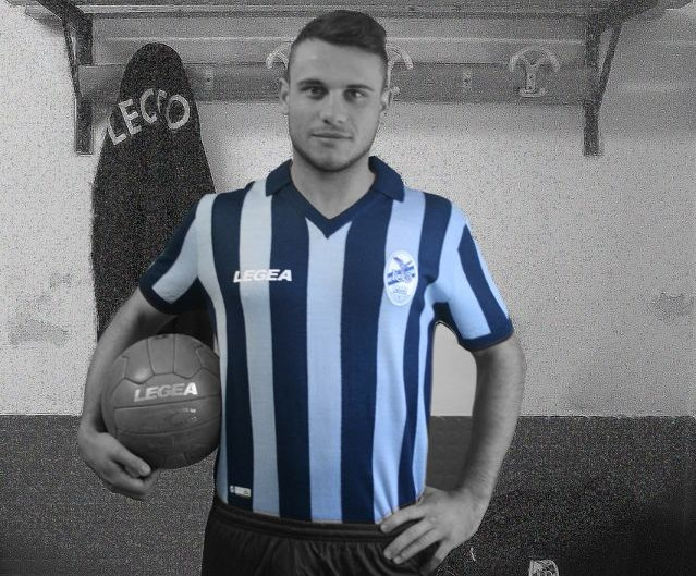 Davide-Castagna-con-la-maglia-dei-100-an