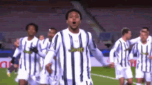 tenor.gif
