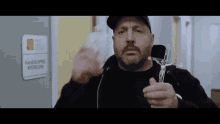 tenor.gif