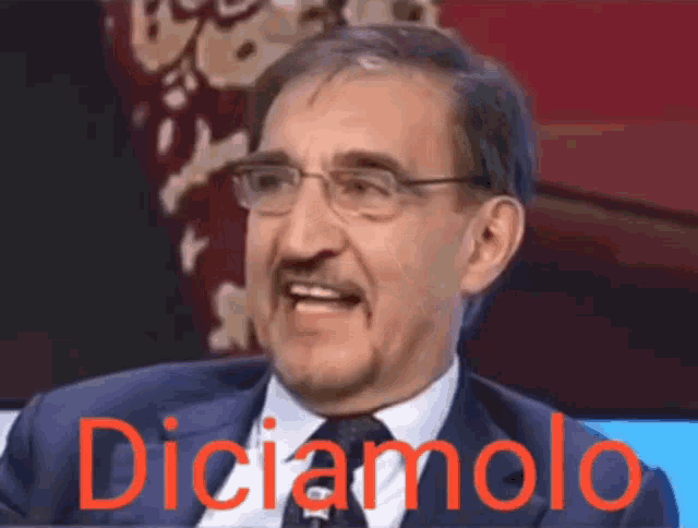 diciamo-diciamolo.gif