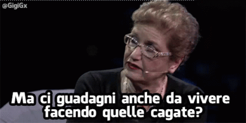mara-maionchi-ci-guadagni-da-vivere.gif