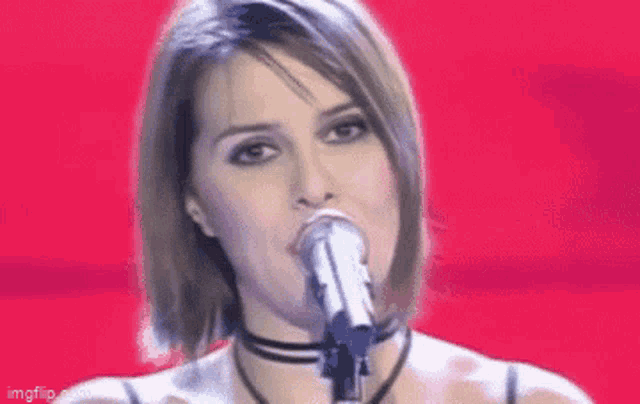 paola-cortellesi-sanremo.gif