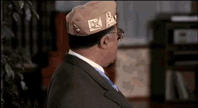 coming-to-america-king-jaffe-joffer.gif