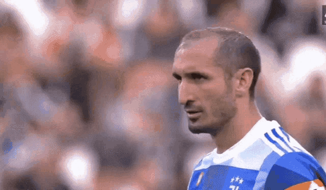 chiellini-tongue.gif