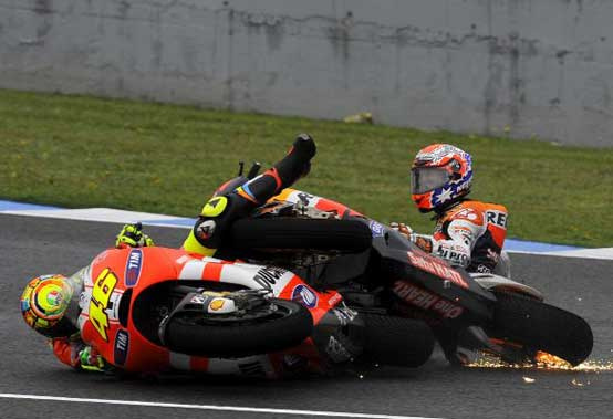 rossi-crash-stoner.jpg