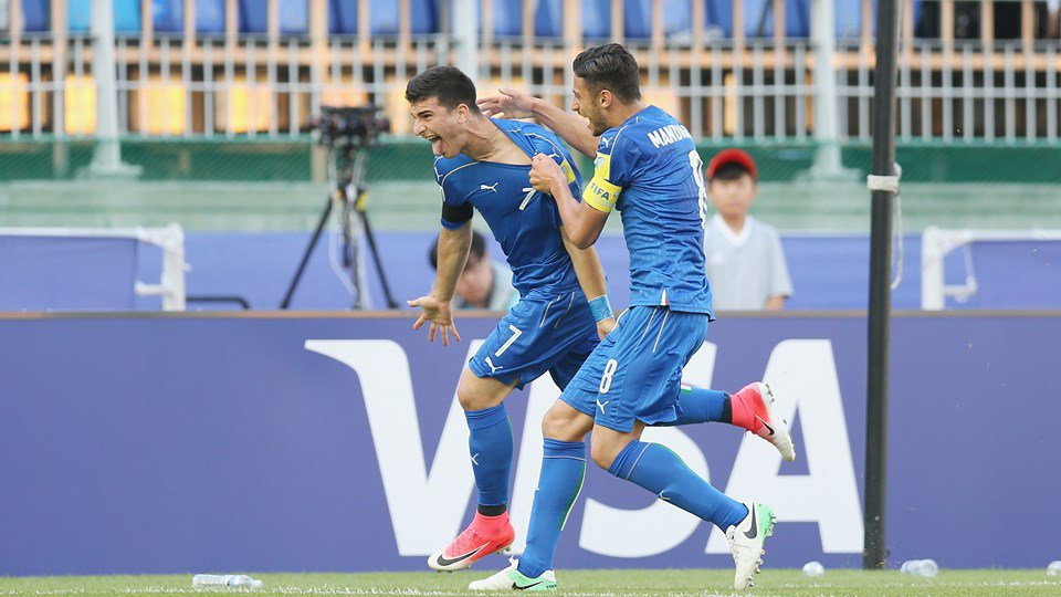 DAlfca5WAAE3uEC.jpg
