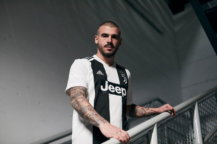juventus-18-19-home-kit_5.jpg