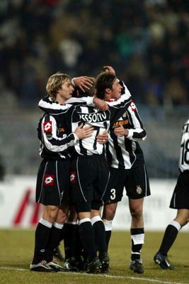 Repubblica.it/Galleria di immagini: Le foto della Juventus: L'abbraccio dei  giocatori della Juve