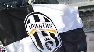I ladri rubano le bandiere della Juventus - Cronaca - ilrestodelcarlino.it