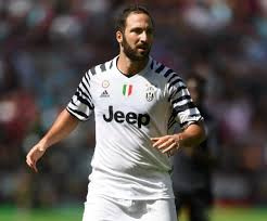 SHOCKING: Higuain appears overweight on Juventus debut