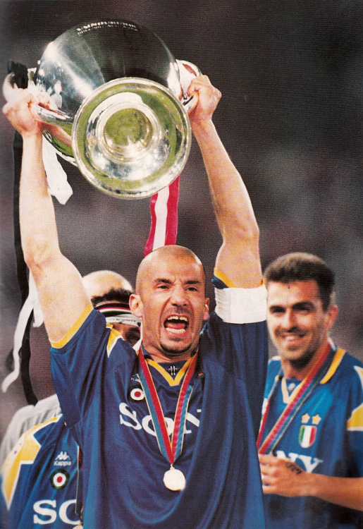 Gianluca_Vialli_-_Juventus_FC_-_Champion