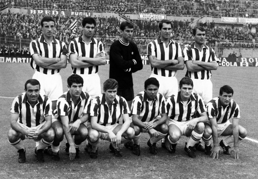 File:Juventus FC 1966-67.jpg - Wikipedia