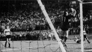 1 giugno 1967: Una papera decide il campionato - Calcio Romantico