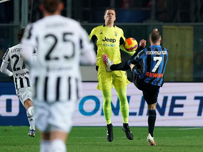 Szczesny-Koopmeiners in Atalanta-Juventus, l&#39;arbitro Mariani fa bene a dare  vantaggio- Corriere.it