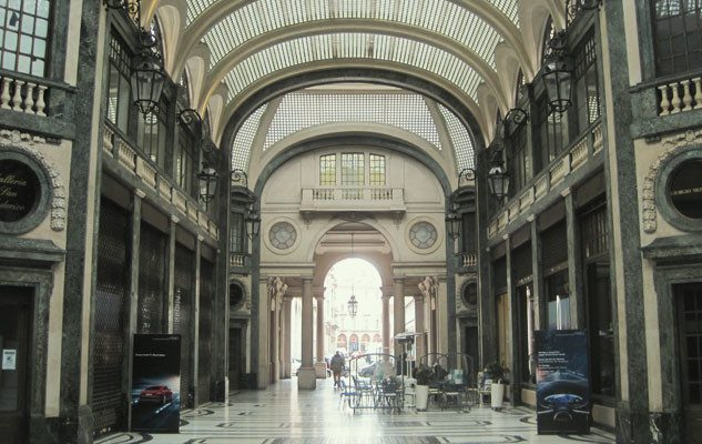 Galleria San Federico di Torino: antiquariato, storia e cinema