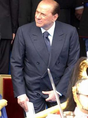 Berlusconi-si-tocca.jpg