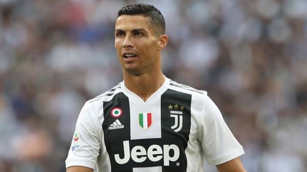 220818-it-perform-ronaldo-champions-n-2-1534946555429-1724-mp4-4-1280x720.jpg