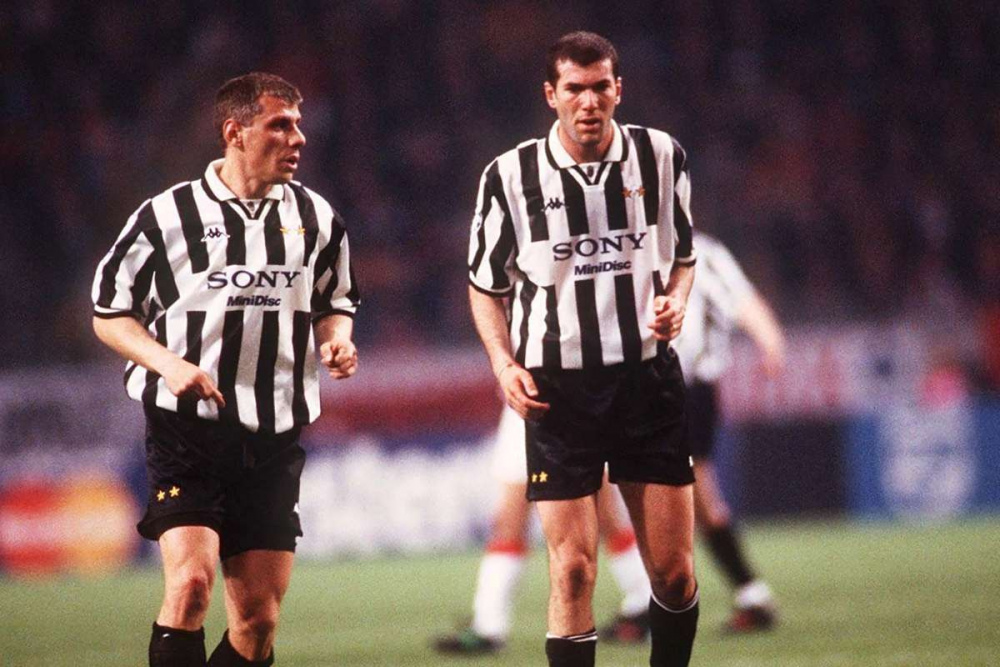 vladimir-jugovic-zidane-juventus_mhoo7m1jfhtx104vzgjt7gmfm.jpg