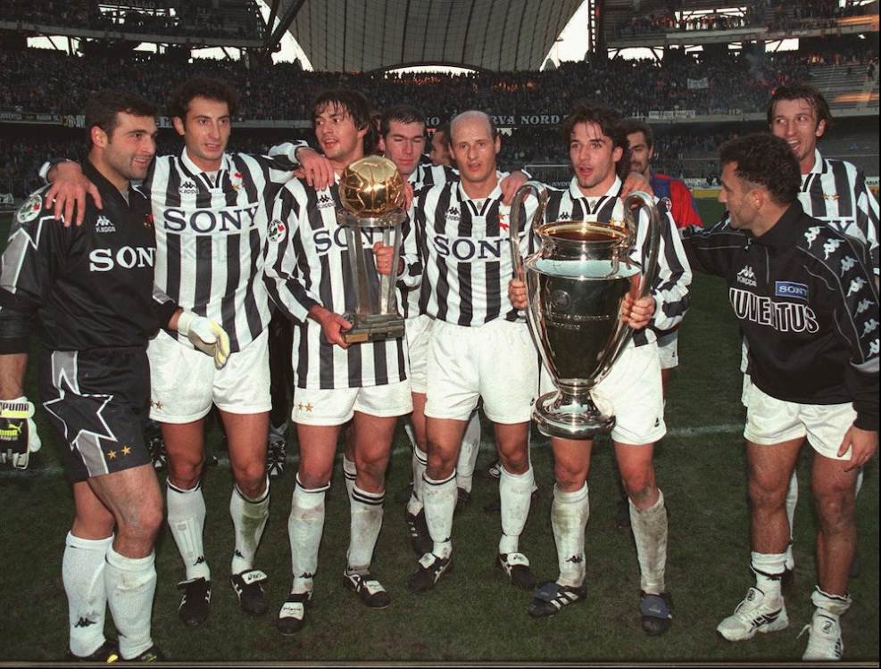 20181104152030!Juventus_FC_-_1996_-_Champions_League_e_Intercontinentale.jpg