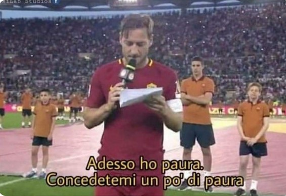 totti.jpg.e1f823f40995464fa797c9c19beffc69.jpg