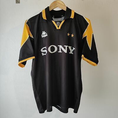Juventus-Classic-Football-Shirt-95-96-Third-Size.jpg.118ddbd4fed026a4d0b96df14c8c78b0.jpg
