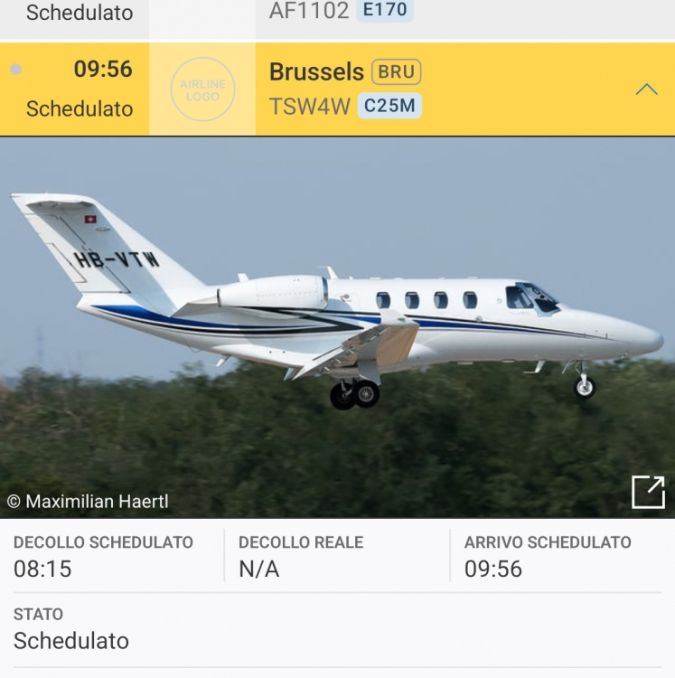 Screenshot_2025-09-01-00-15-16-251_com.flightradar24free-edit.jpg